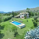 Maina By Villa *